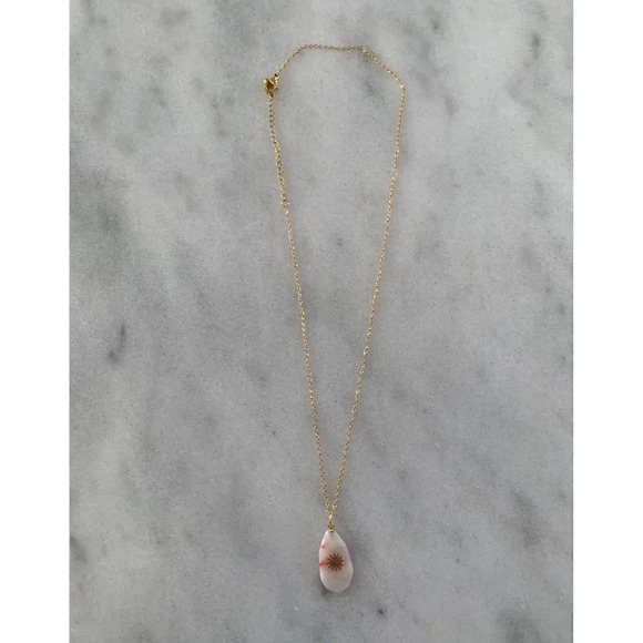 Gold Vintage Style Stone Star Burst Pendant Necklace - Picture 4 of 6